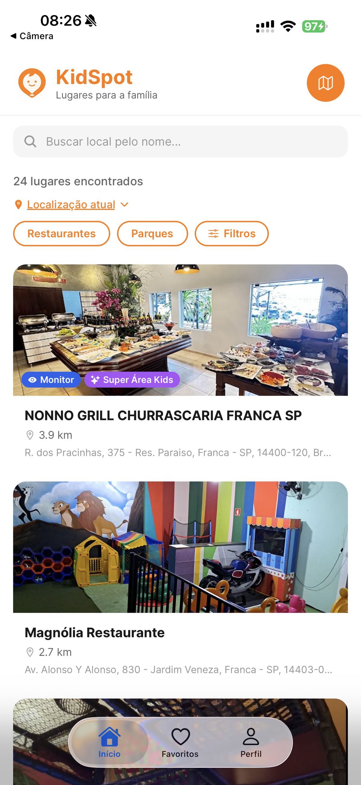 App KidSpot mostrando a lista de locais kid-friendly